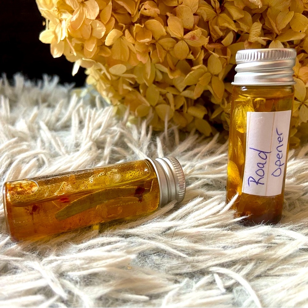 Road Opener Conjure Oil .5 oz